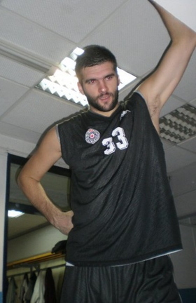 5682902620 47bd0356e7 o