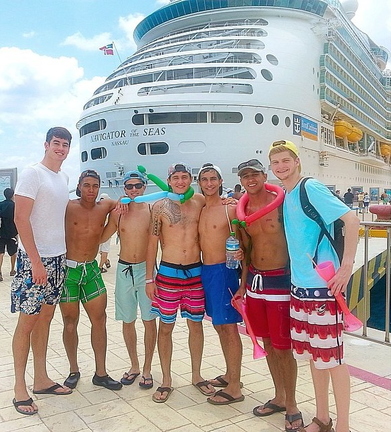 Daniel Amigo - Tall Guys Free 