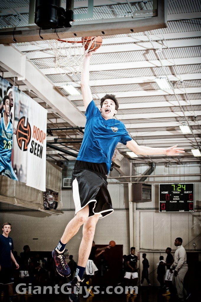 Brendan Newton - Tall Guys Free 