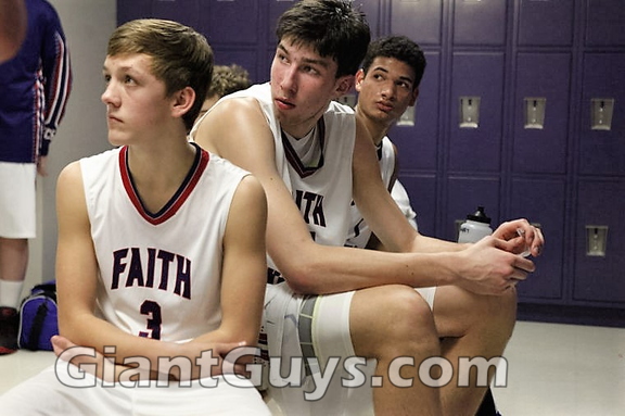 Brendan Newton - Tall Guys Free 