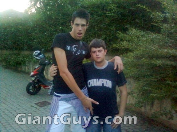 Tall Guys Free UNKNOWN 