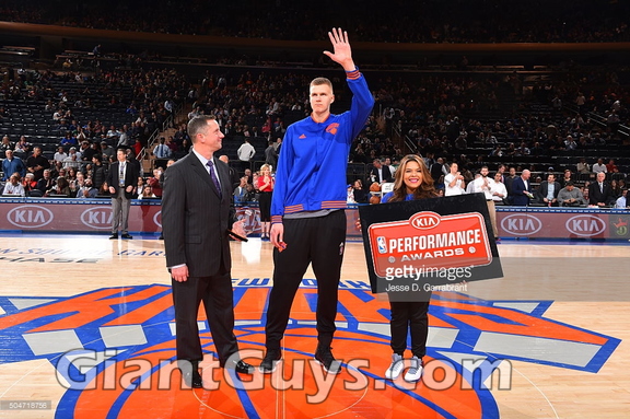 Kristaps Porzingis - Tall Guys Free 