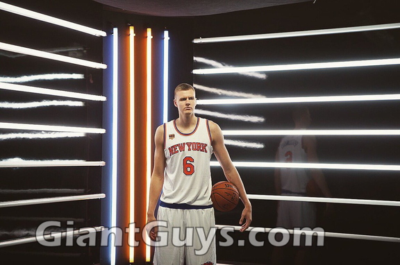 Kristaps Porzingis - Tall Guys Free 