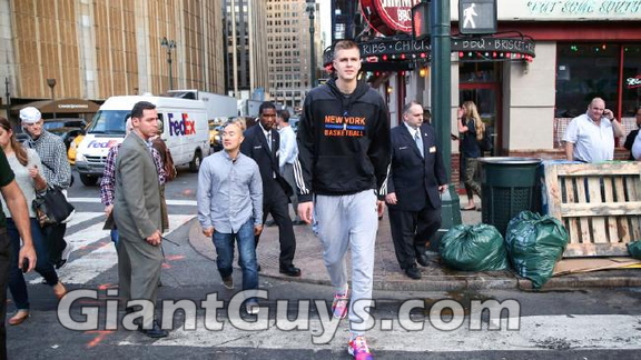 Kristaps Porzingis - Tall Guys Free 