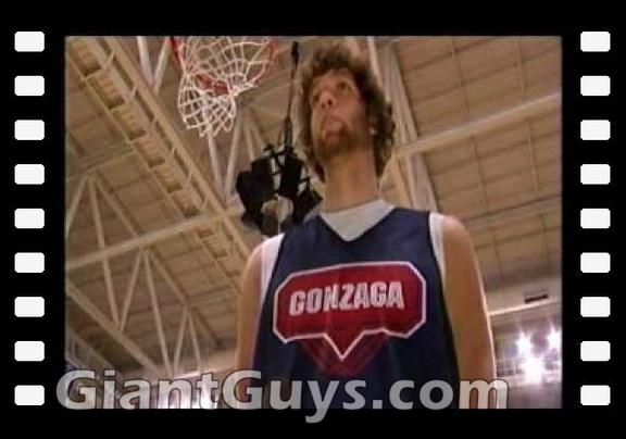 No debate over who's the tallest Zag