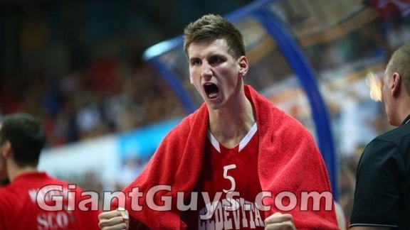 PXL 130615 10906740.jpg.688x388 q85 crop upscale