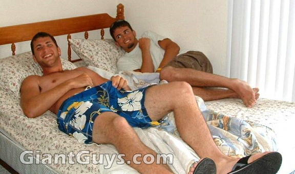 tall man huge feet bed