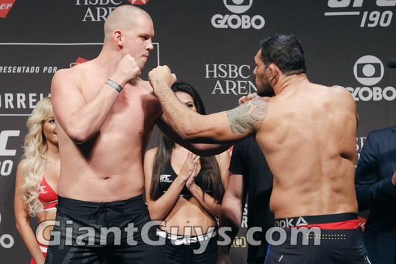 0030 Stefan Struve and Big Nog.0.0