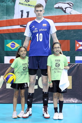 Tall Guys Free (373)