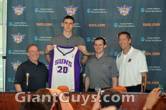Alex Len 