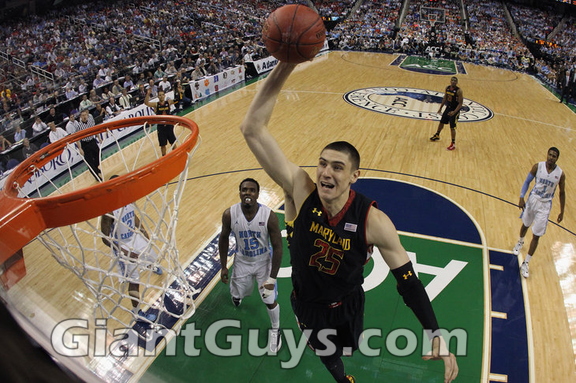 Alex Len 