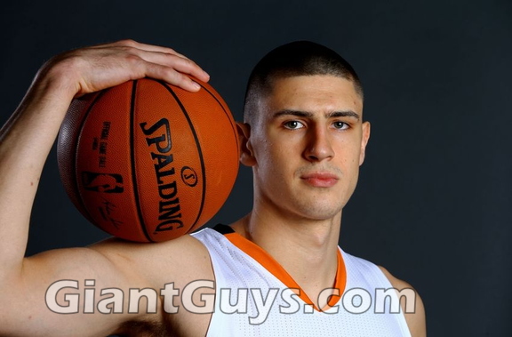 Alex Len 