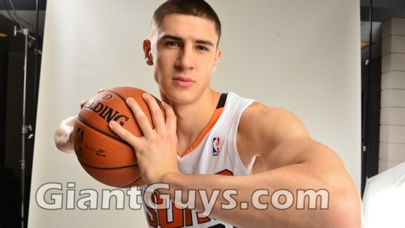 Alex Len 