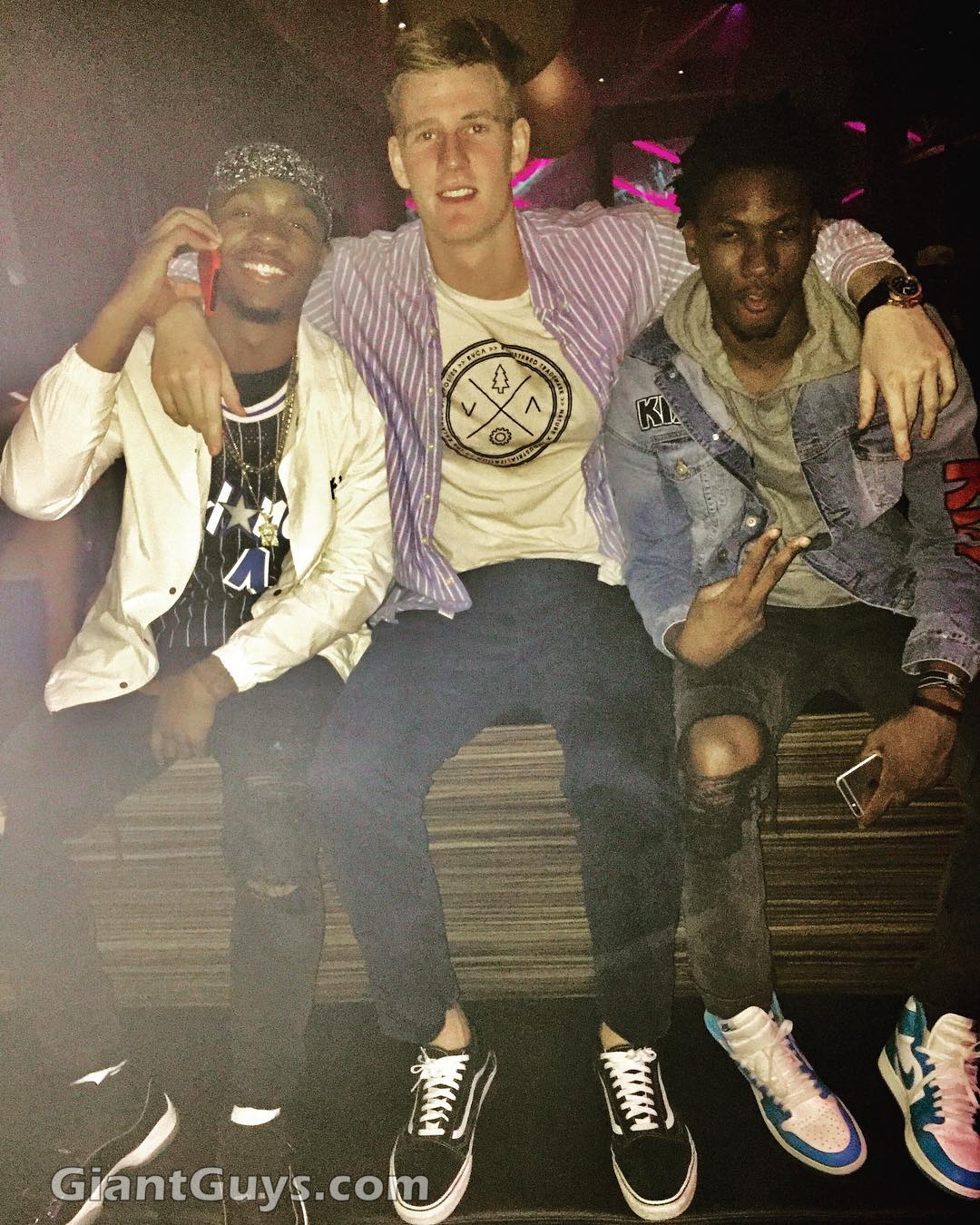 18381784 1083053801801114 520267908463460352 n