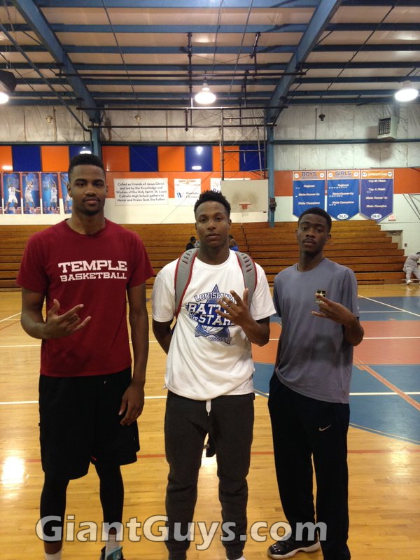 Damion Moore 6'11-   - -