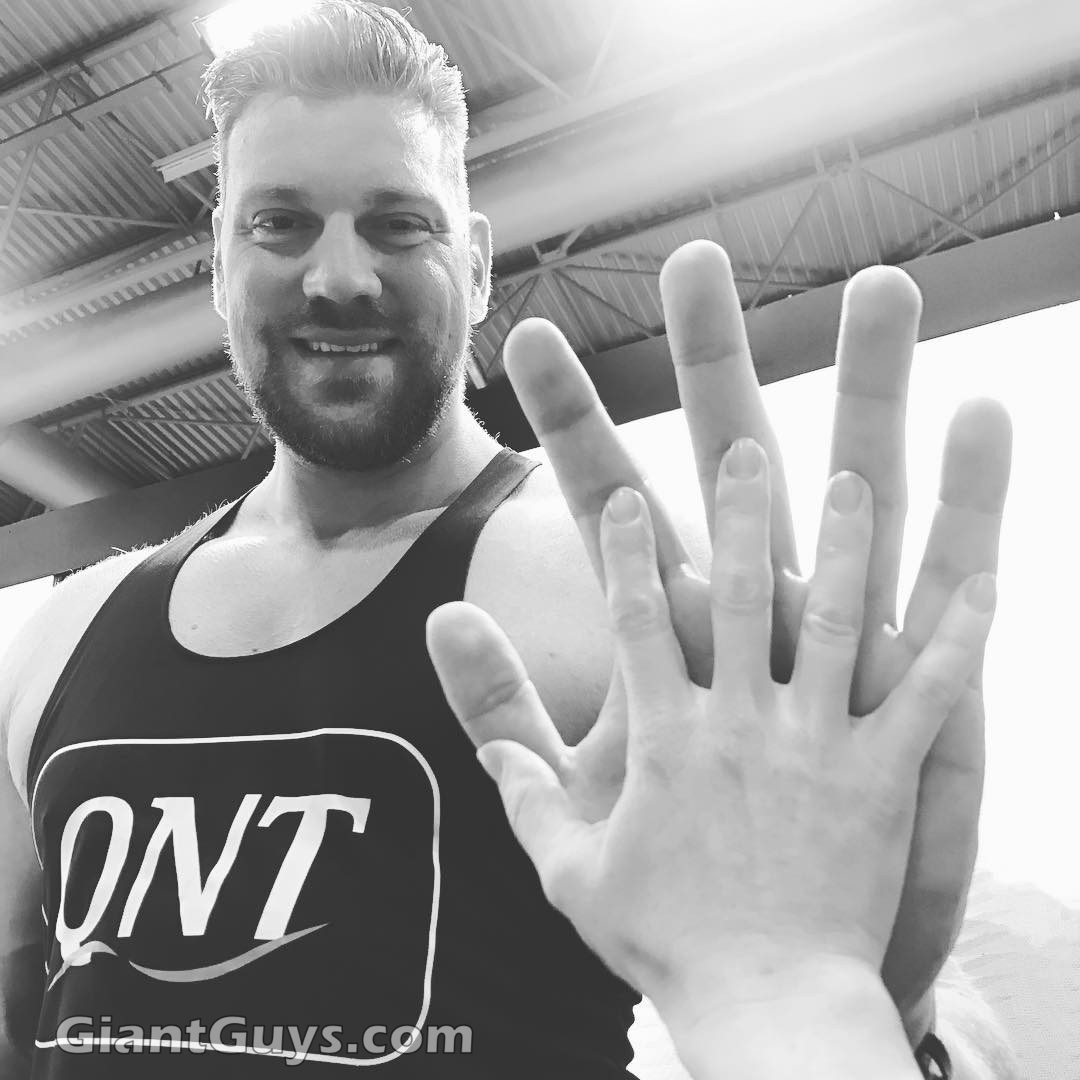 Olivier Richters hands