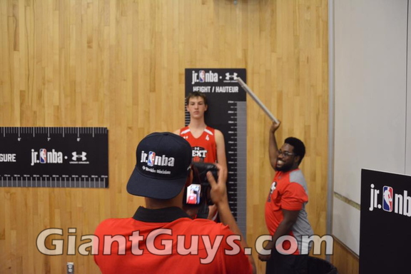 Olivier Rioux is too tall to be measured