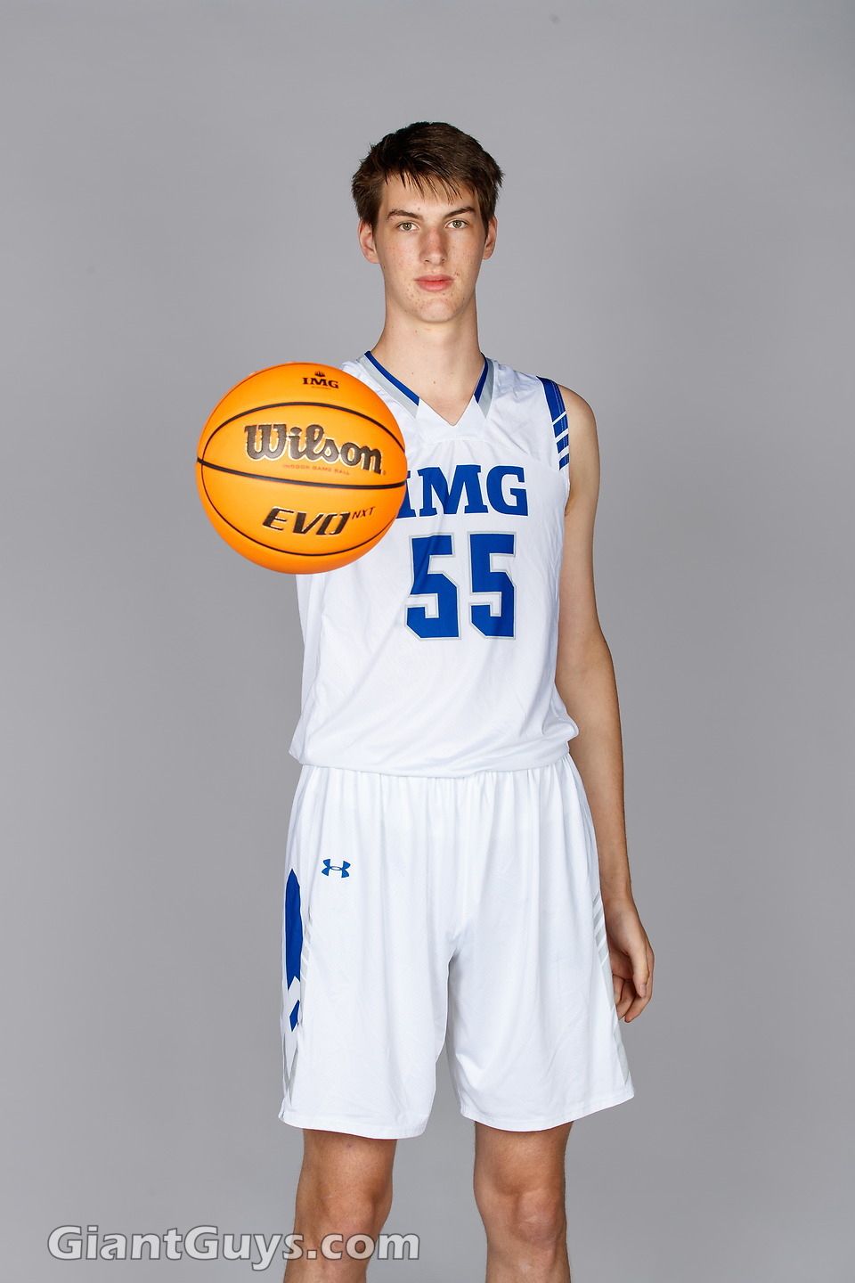 Olivier Rioux 7 foot 8 basketball IMG Academy