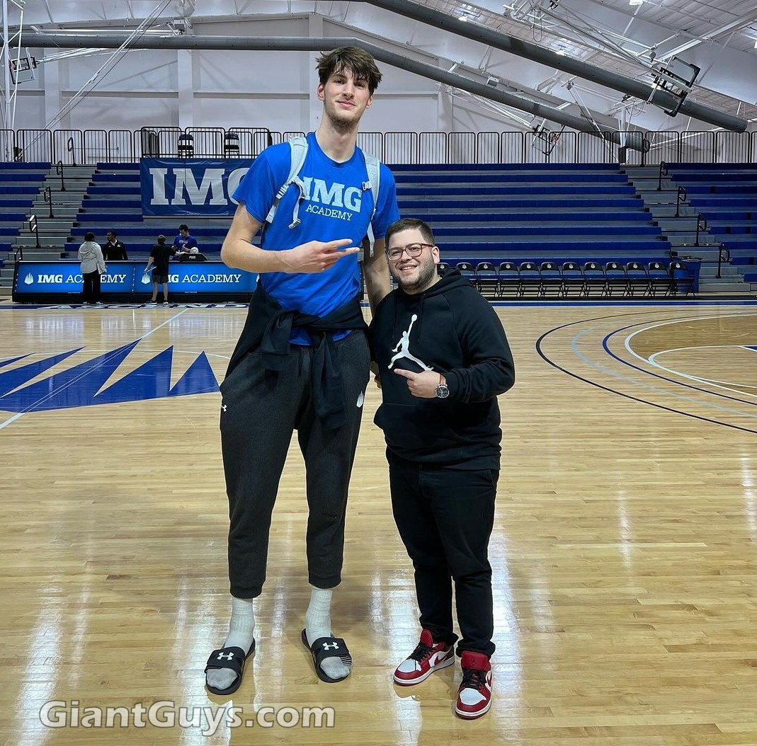 Olivier Rioux 7 foot 8 basketball IMG Academy
