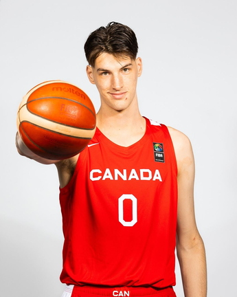 Olivier Rioux tall 7ft8