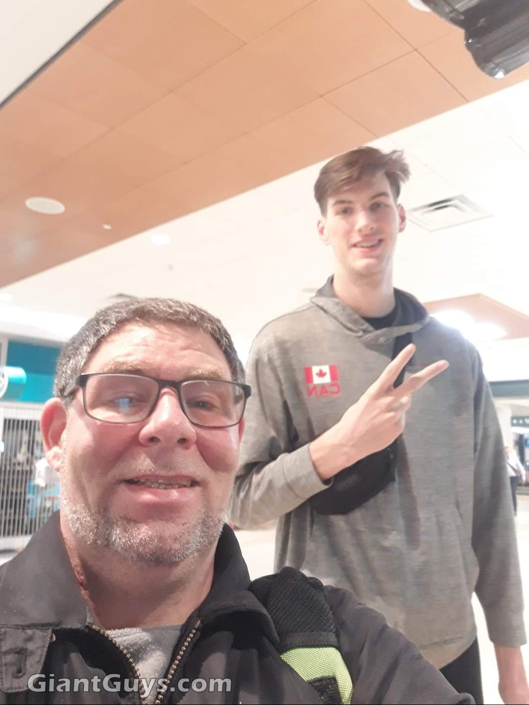 Olivier Rioux tall 7ft8