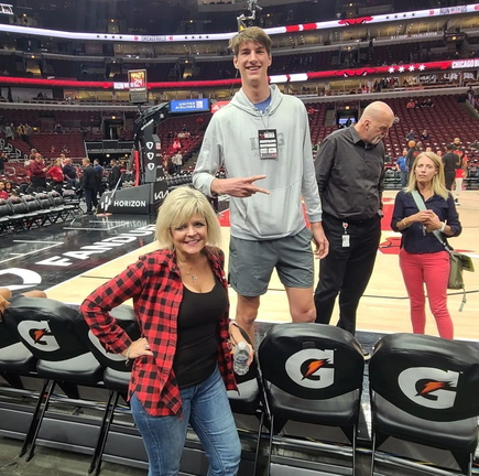 Olivier Rioux tall 7ft8