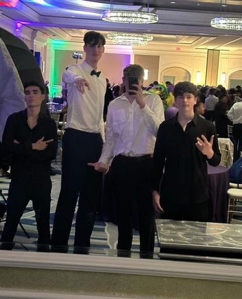 Olivier Rioux tall 7ft8