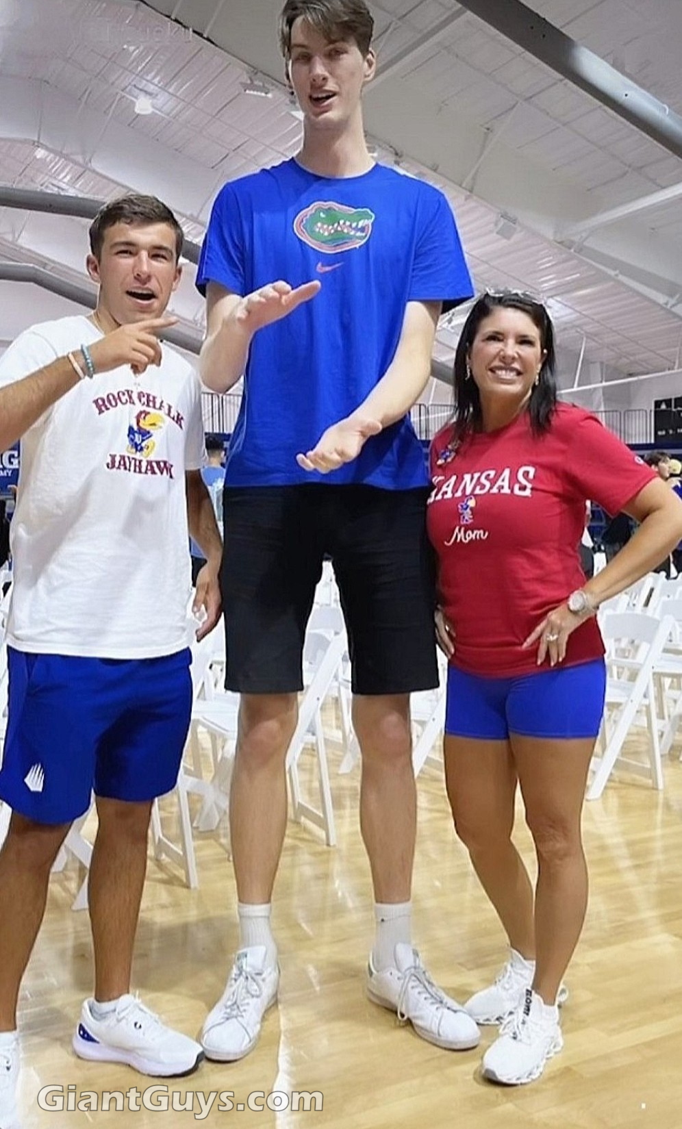 Olivier Rioux tall 7ft8