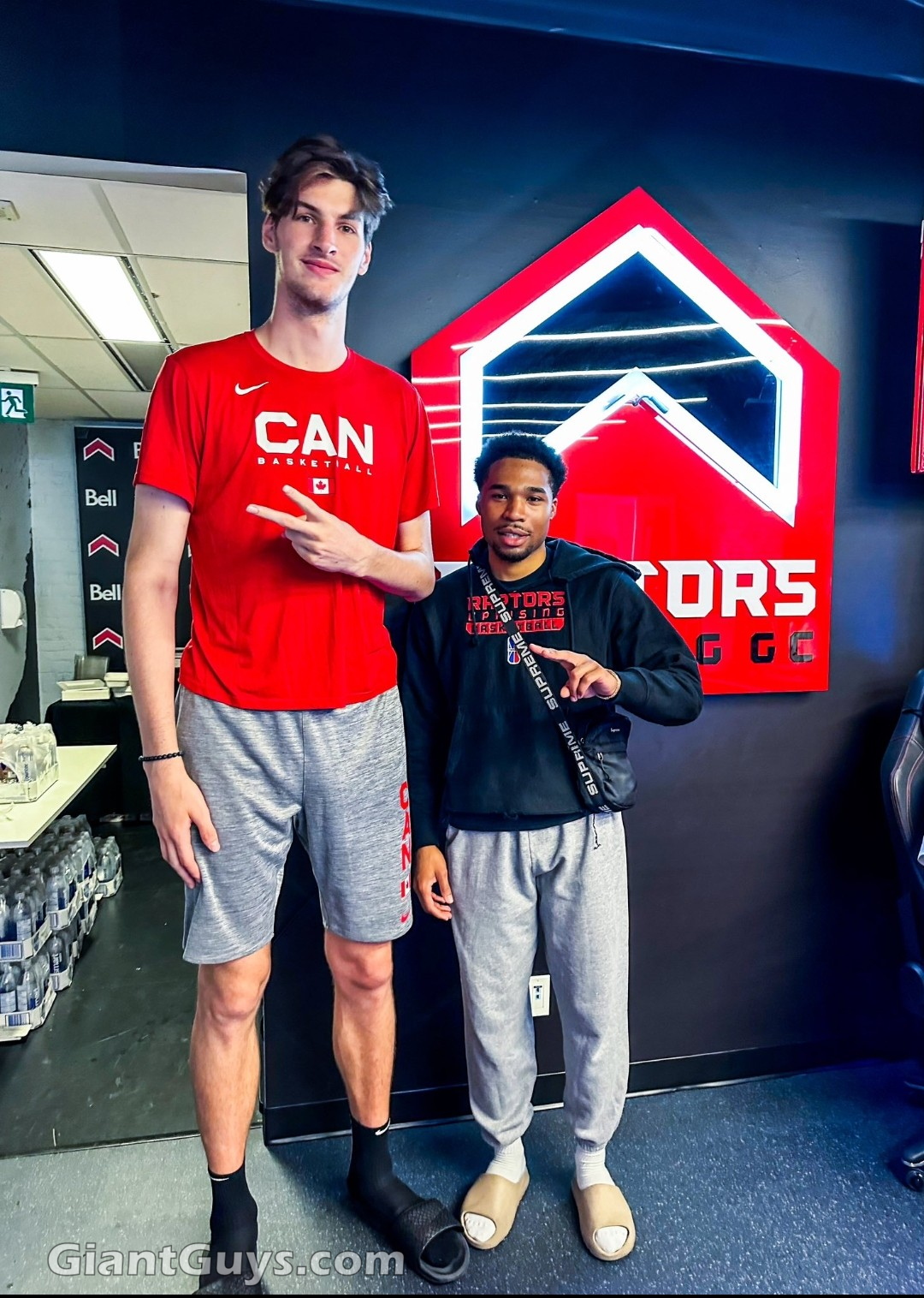 Olivier Rioux tall 7ft8